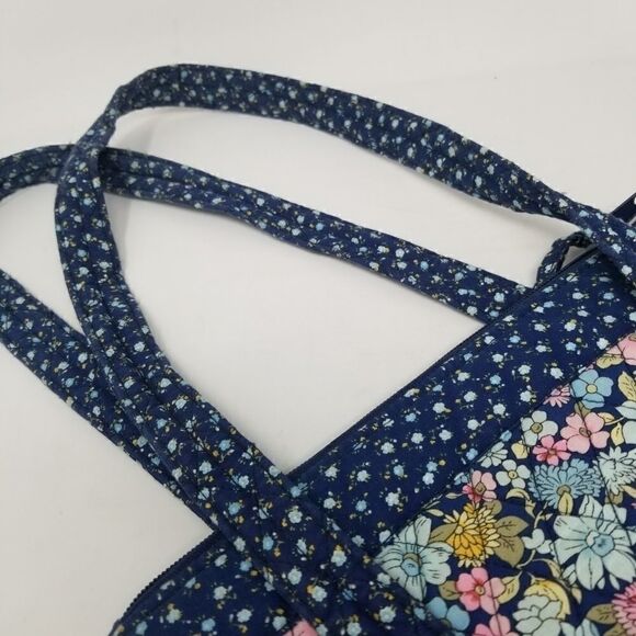Misty Harbor Original Blue Pink Floral Quilted Bag - Picture 10 of 14